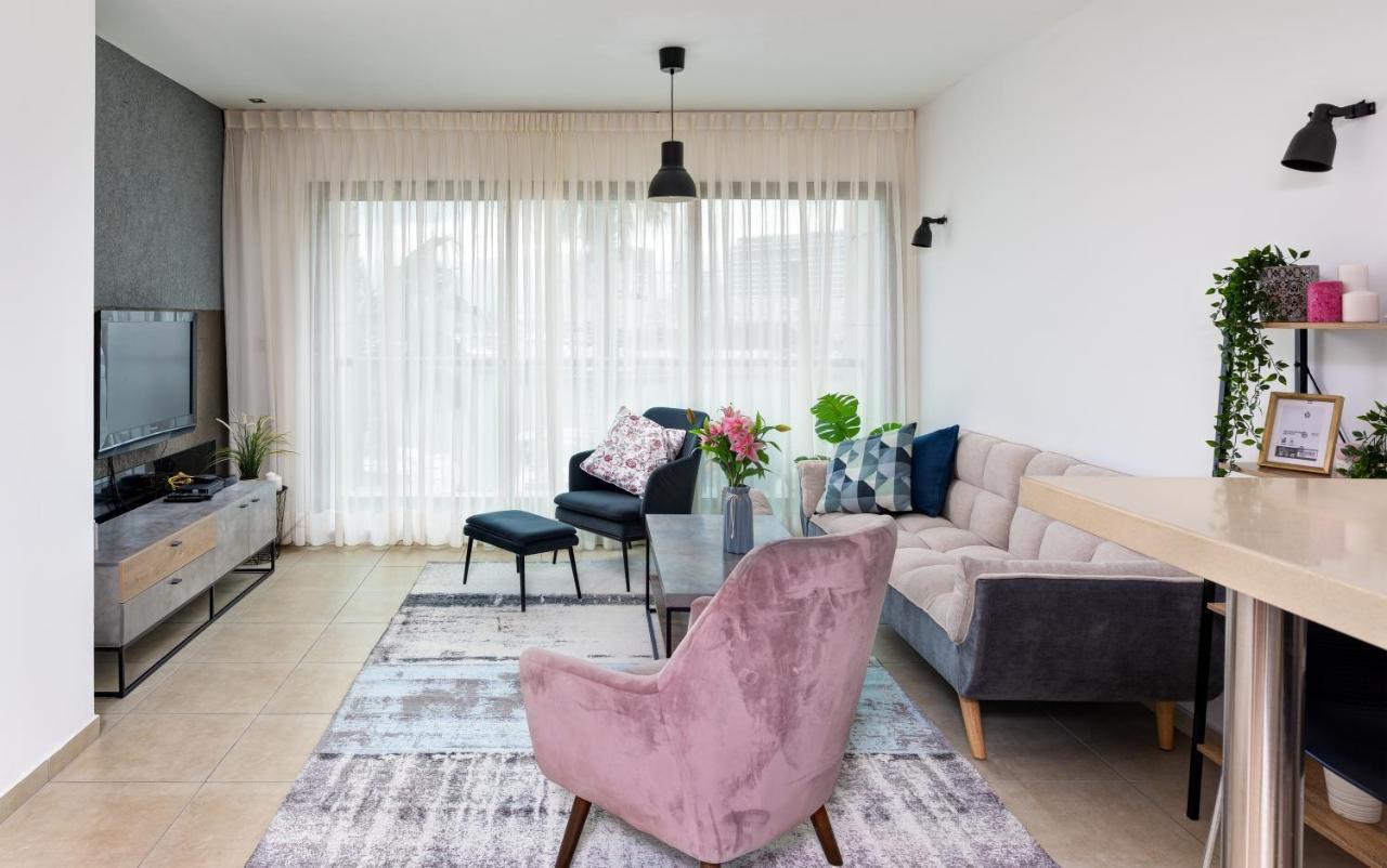 Marina View One Bedroom Dream Suite Herzliya Exterior photo